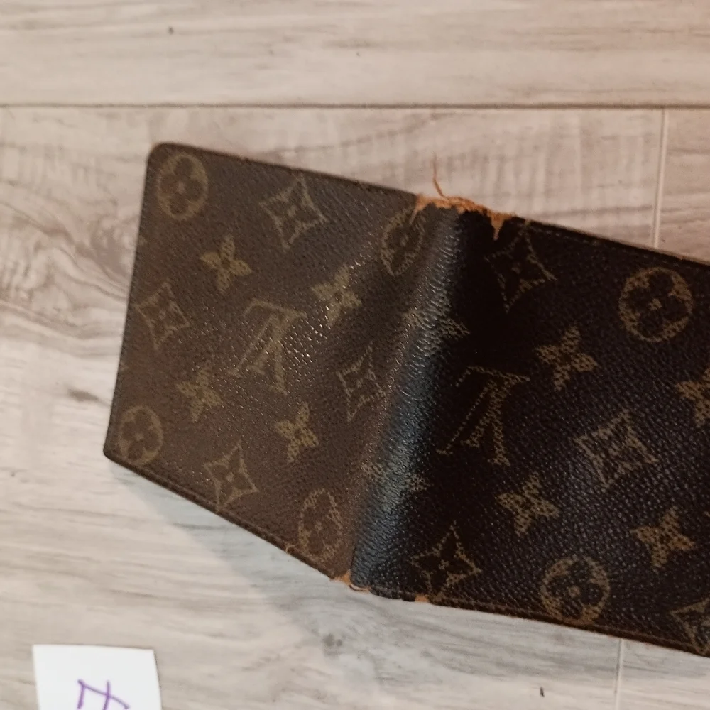 LOUIS VUITTON LV Monogram Canvas Leather Marco Bifold Wallet France